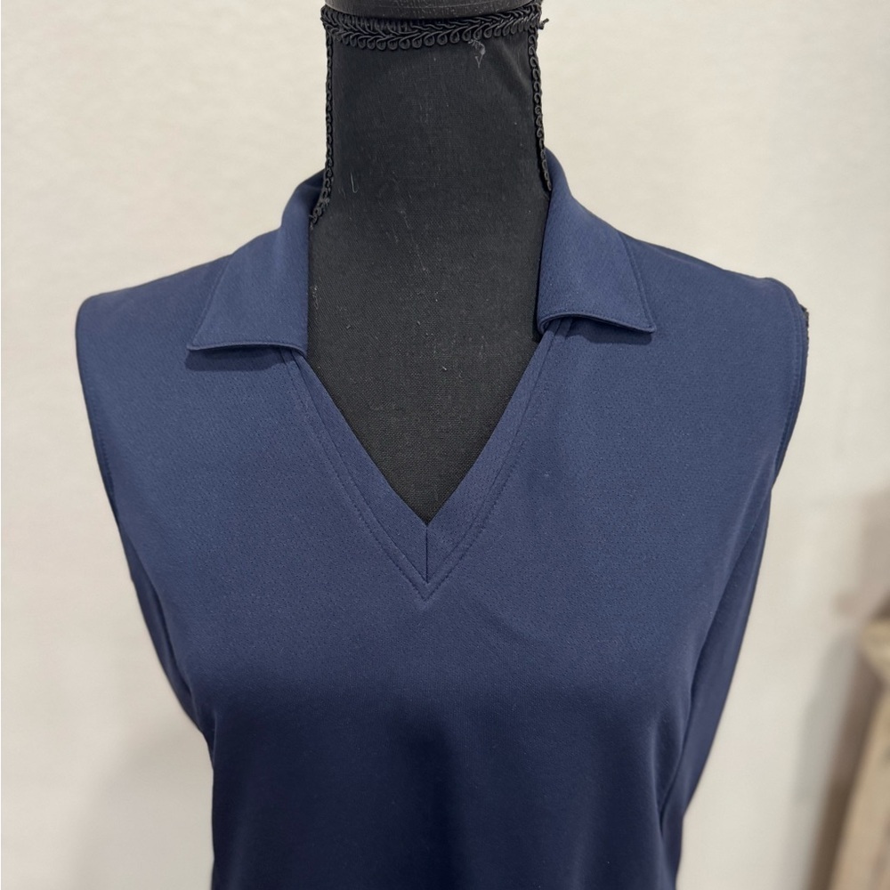 Navy Sleeveless Women's Top - Picture 2 of 5